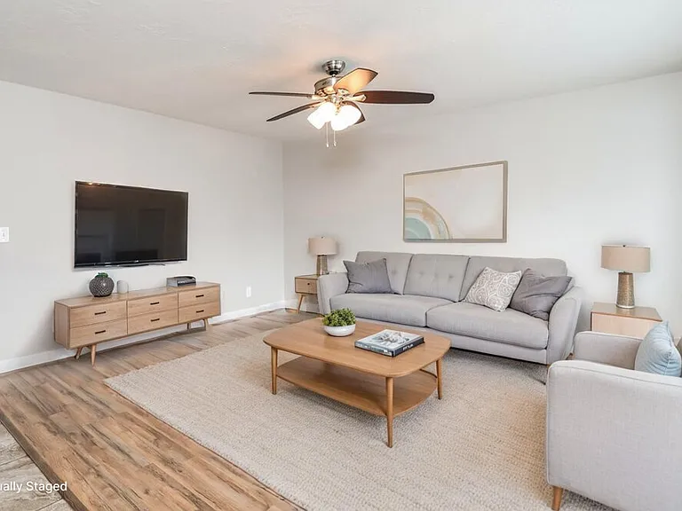 10318 S Leilani Dr — Photo 4