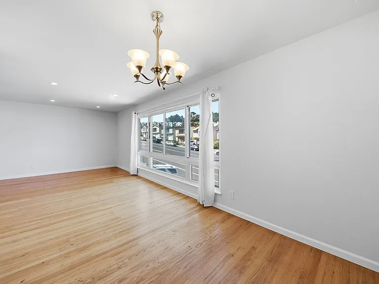 4252 Callan Blvd — Photo 10