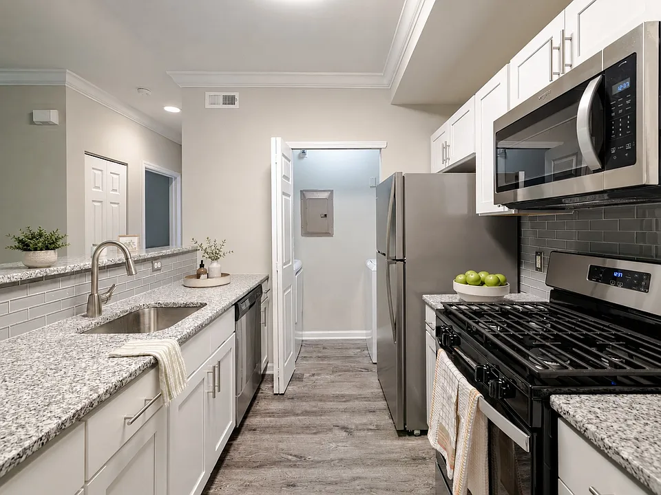 Bishops View Apartments and Townhomes