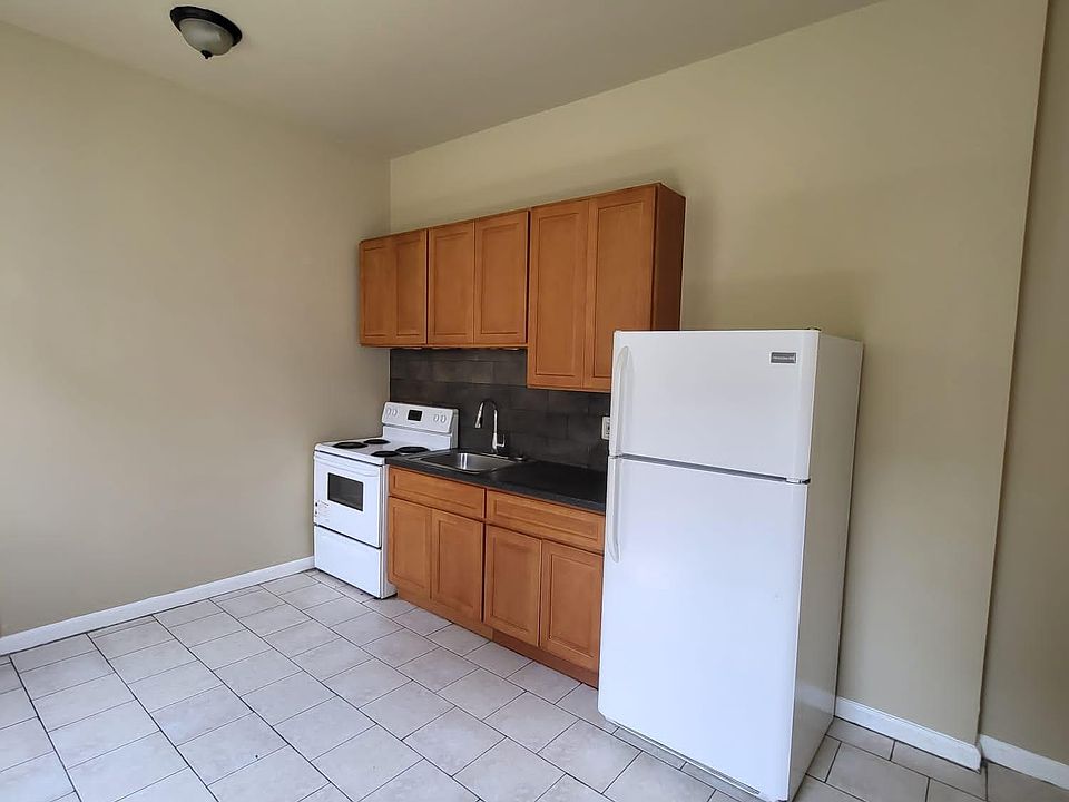 1st image of 38 N 51st St #1