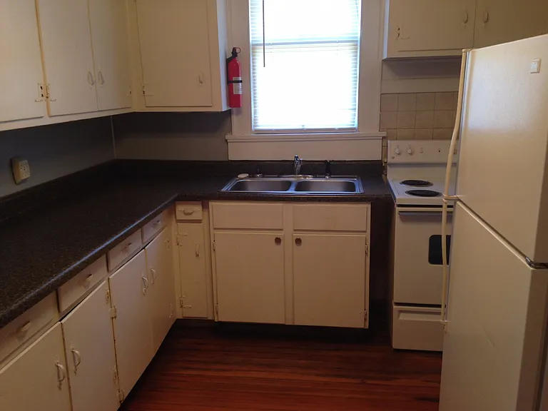 2960 Pierpont Ave — Photo 13