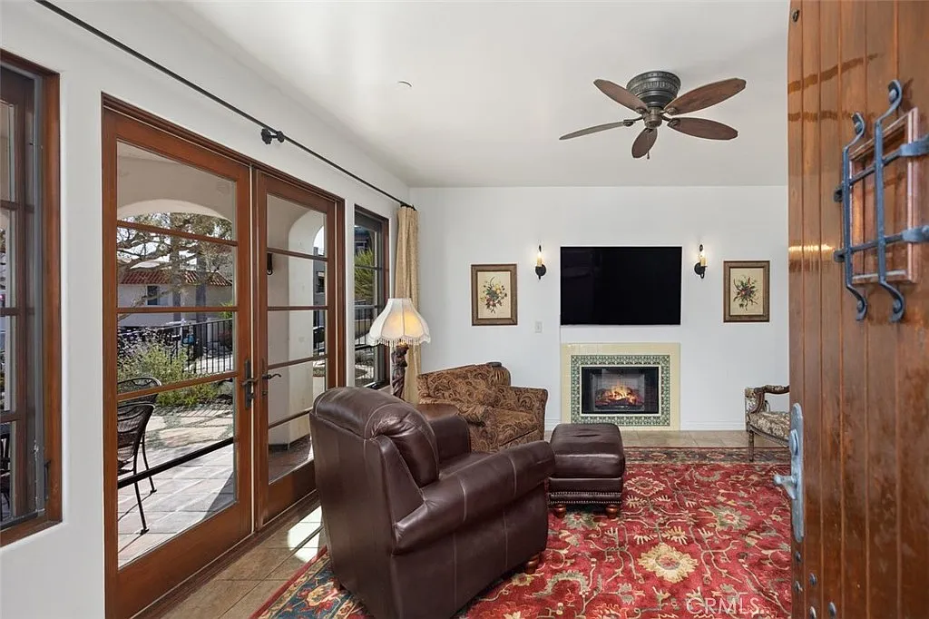 1 bed, 1200 sqft, $5,000 — Photo 4