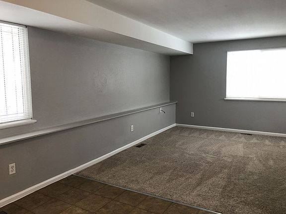 3rd image of 217 Knox Ct APT A