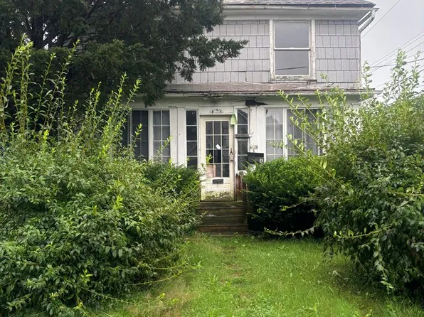 370 E Center St, Elmira, NY 14901