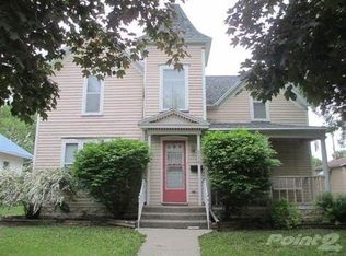 516 E 4th Ave, Mitchell, SD 57301