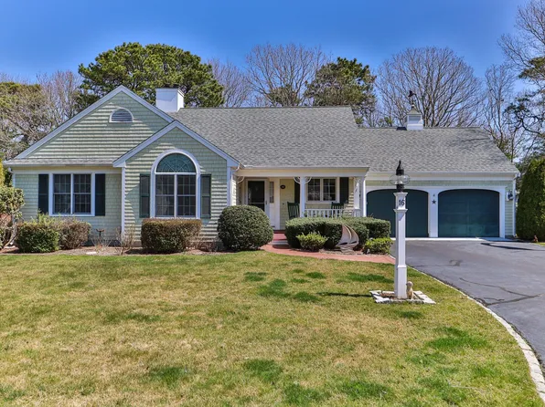 16 Starbeam Lane, Hyannis, MA 02601