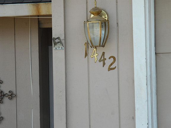 2nd image of 1442 Springcreek Dr
