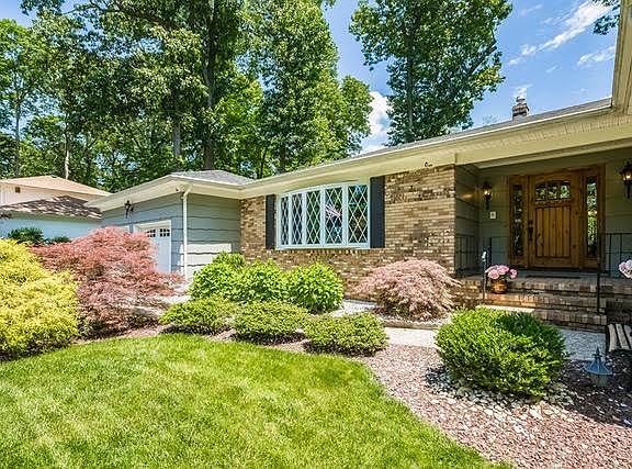 2nd image of 1 Saratoga Ct