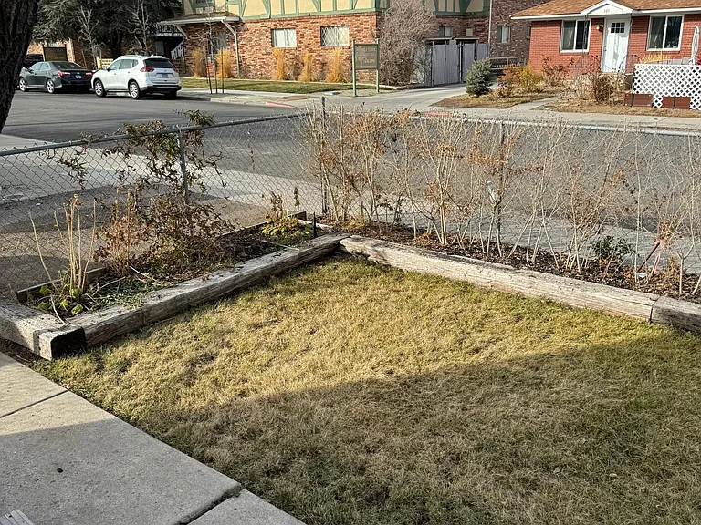 380 Broadway Blvd #1 — Photo 24