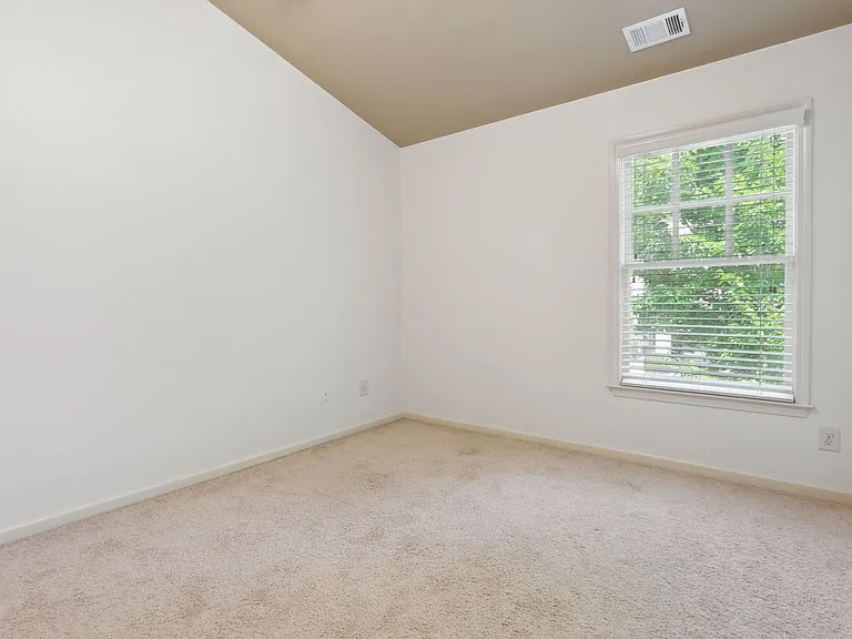 655 Township Cir — Photo 13