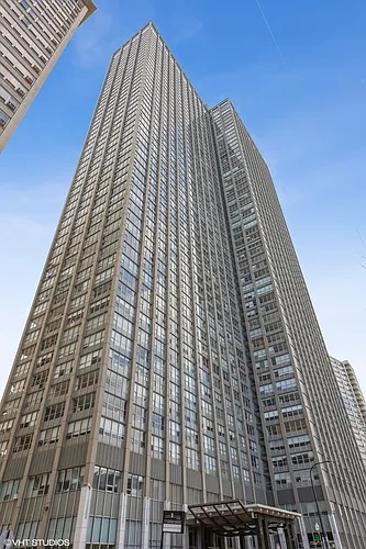 655 W Irving Park Rd #1405 Photo 1