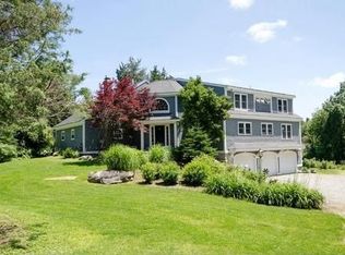 17 Cushing Rd, Newmarket, NH 03857