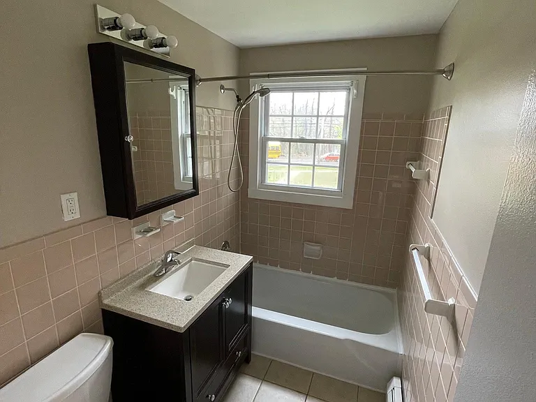 2 Brickyard Rd #7C — Photo 7