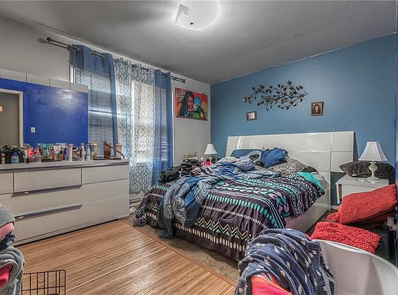 5th image of 8415 Grandview Ln