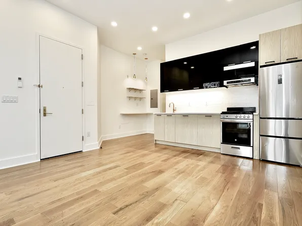 250 Van Horne St #2, Jersey City, NJ 07304