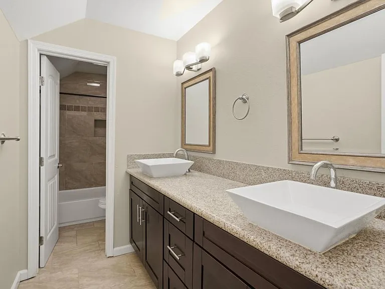 8879 Hillery Dr — Photo 19