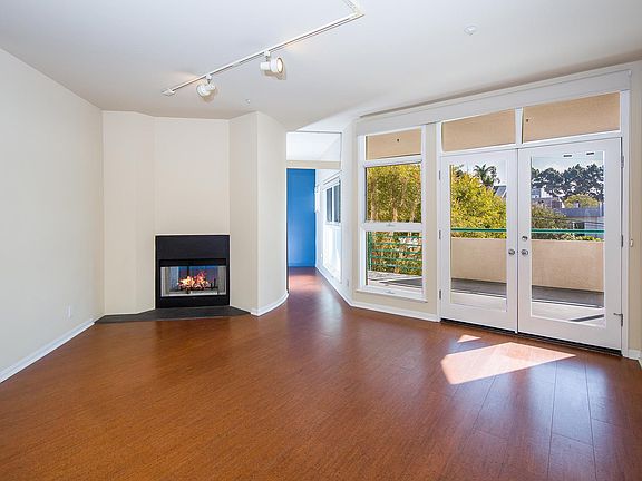 2nd image of 2115 3rd St Unit 306