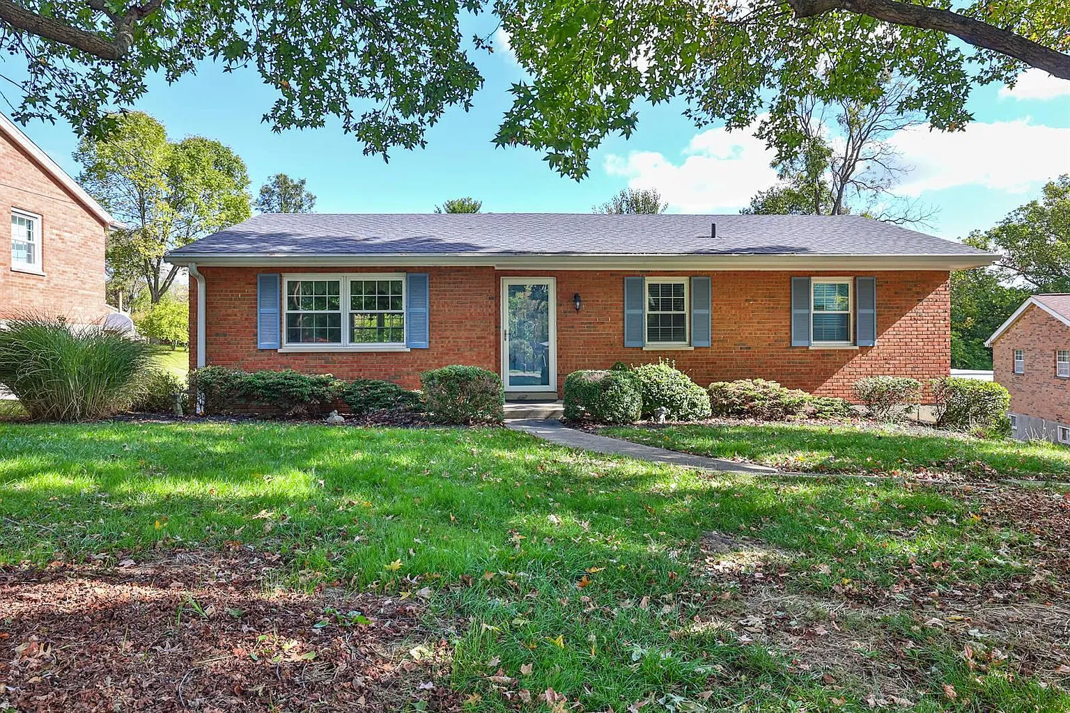 914 Villa Dr photo 1