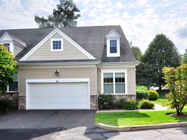 104 Bradford Walk #104, Farmington, CT 06032