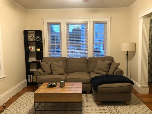 192 Florence St #2, Boston, MA 02131