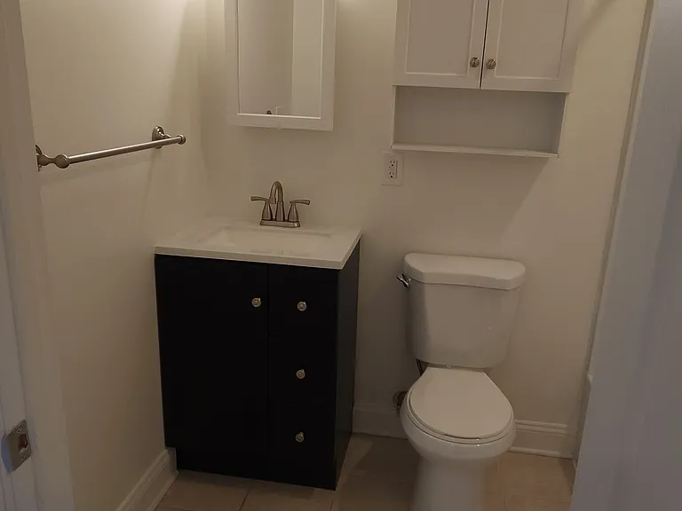 1911 Fleet St — Photo 15