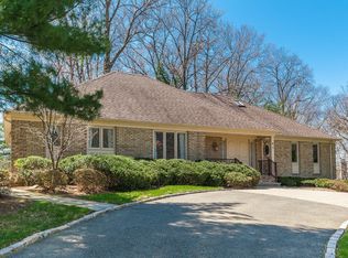 4 Sylvan Way, Morristown, NJ 07960
