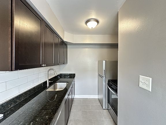 2nd image of 9620 Ivanhoe Ave #51