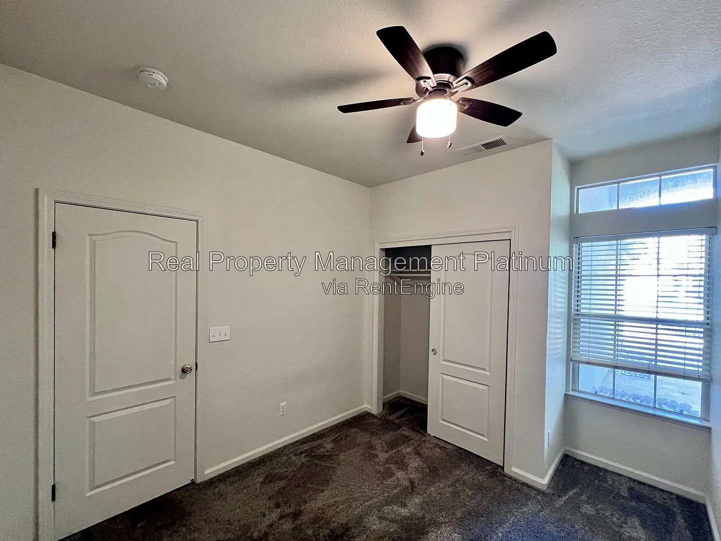 3 bed, 2.0 bath, 1458 sqft, $2,395 — Photo 3