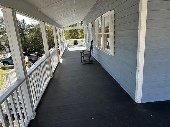 5th image of 576 Seaward Dr