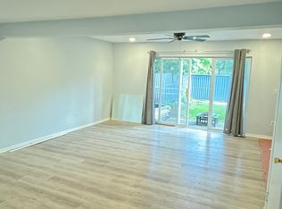 15948 W Eleven Mile Rd, Southfield, MI 48076