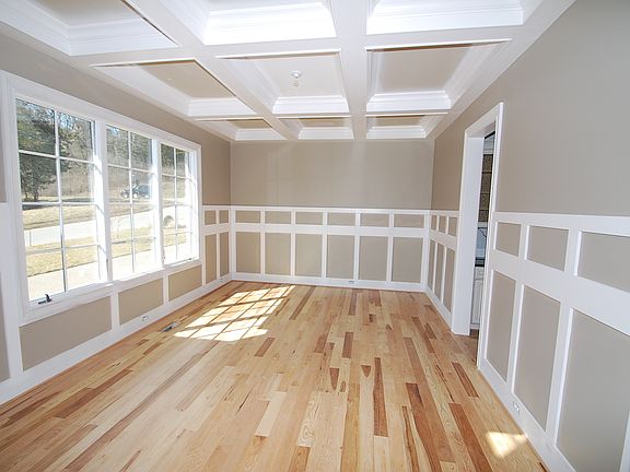 5th image of 370 Lady Of The Lake Ln