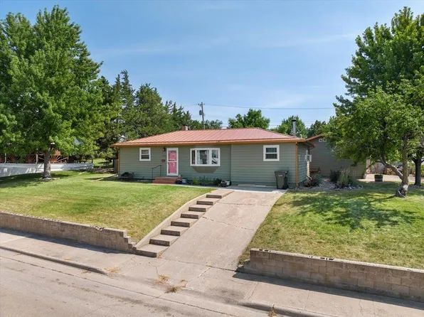 1000 Roberts St, Belle Fourche, SD 57717