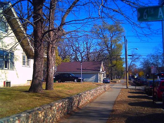 3rd image of 726 6th Ave S #B