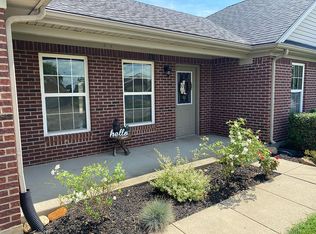 12002 New Perry Ln, Sellersburg, IN 47172
