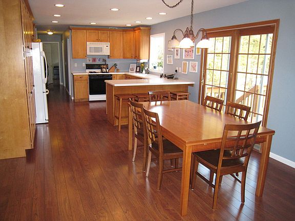 New Kitchen (2006)