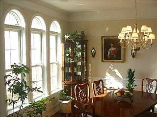 3rd image of 513 Grimes Dr