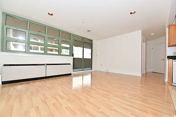 Rented by Keller Williams NYC | media 24
