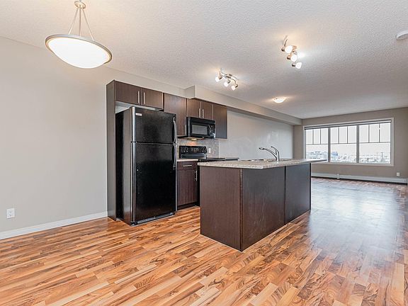 5th image of 105 Ambleside Dr SW #409