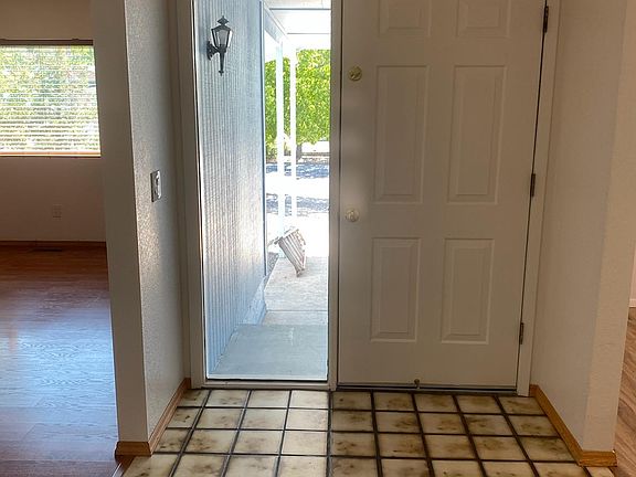 5th image of 19063 Junipero Serra Dr