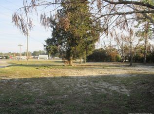 733 Raincloud Rd, Fayetteville, NC 28306