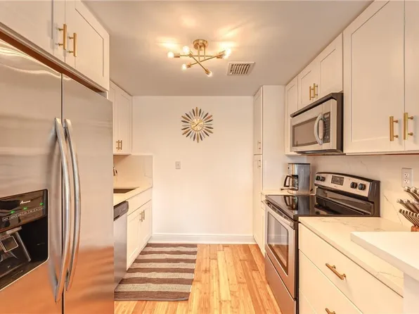 2900 NE 30th Street #F-5, Fort Lauderdale, FL 33306