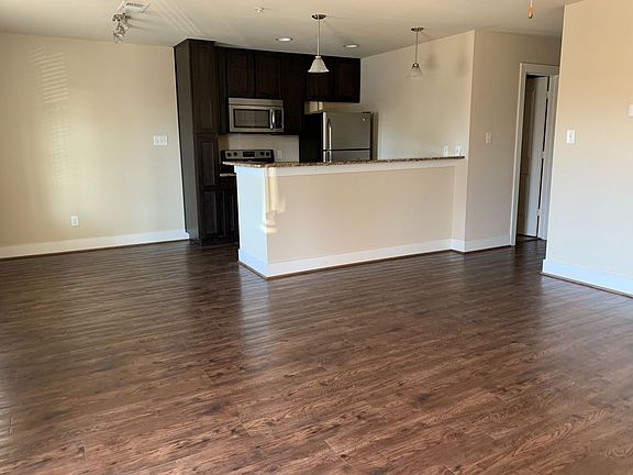 4th image of 2704 Avenue H APT 214