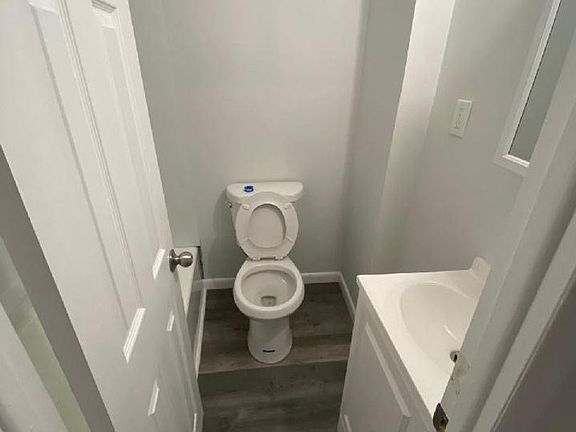 3rd image of 2644 S 10th St Floor 1