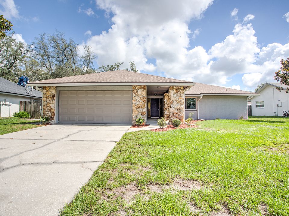 1st image of 467 Eagle Cir