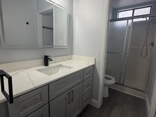 8416 New York Dr, Stockton, CA 95210