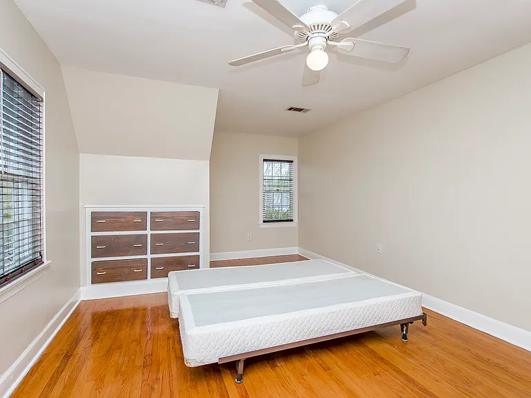 2904 Wilshire Dr — Photo 8