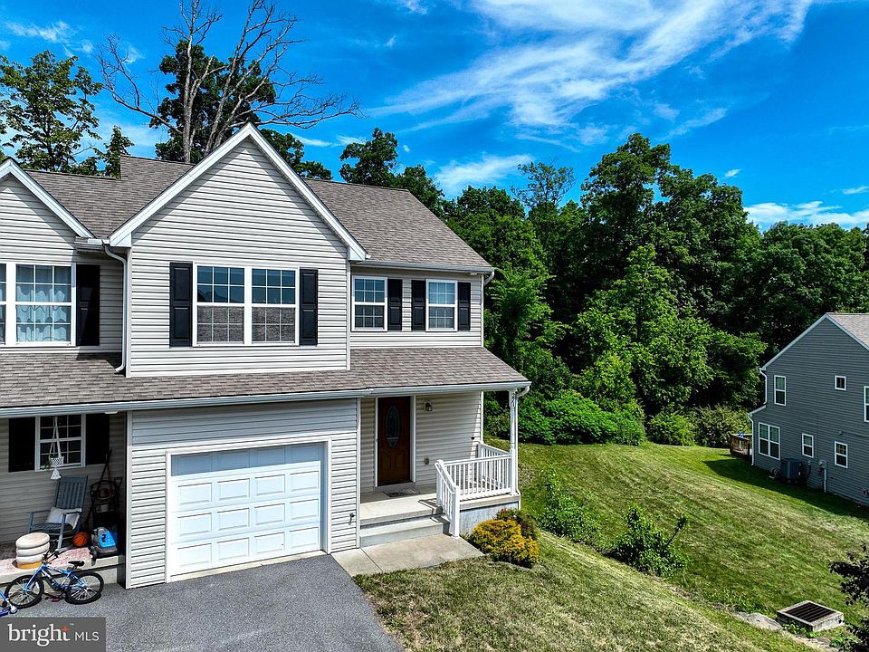 1st image of 271 Wildflower Dr