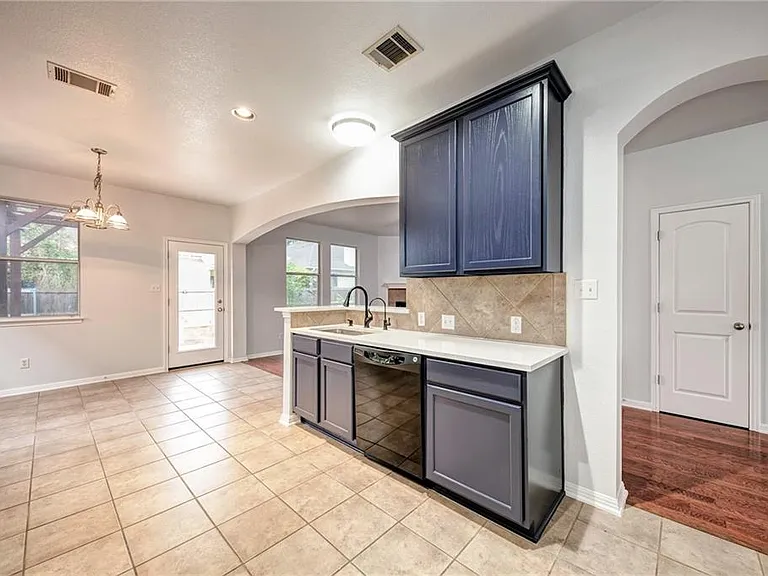 604 Spanish Oak Ter — Photo 17