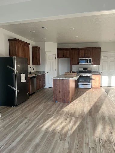2nd image of 314 W 1 N #109