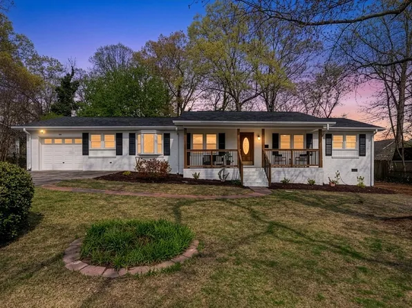 13 Bedford Ln, Taylors, SC 29687